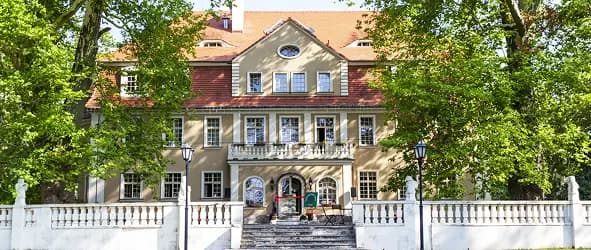 Brzezina Campus
Farm School